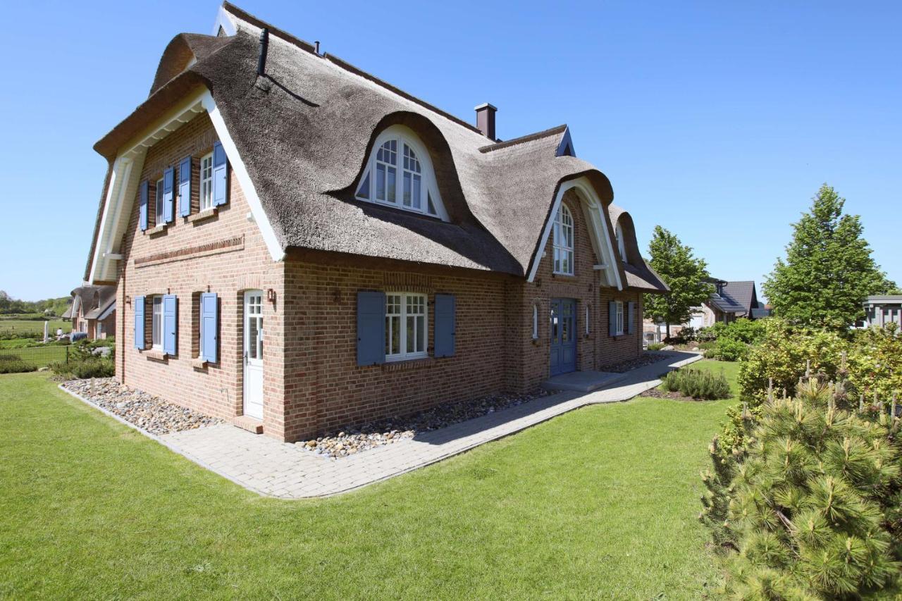 Strandhaus Buskam Im Moenchgut Auf Ruegen Lobbe Bagian luar foto